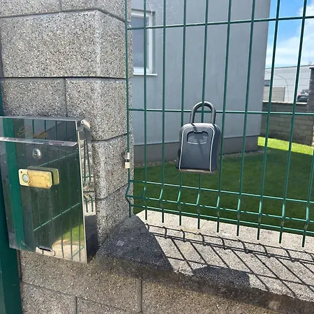 Pri X Bionic Sphere Samorin S Bazenom *